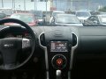 2nd Hand Isuzu Mu-X 2017 Manual Diesel for sale in Cainta-7