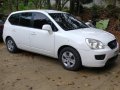 2nd Hand Kia Carens 2009 at 90000 km for sale-1