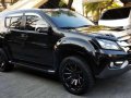 Selling Black Isuzu Mu-X 2016 in Cainta-2