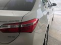 2nd Hand Toyota Corolla Altis 2015 Automatic Gasoline for sale in Marikina-0