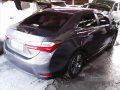 Selling Grey Toyota Corolla Altis 2017 in Manila-4