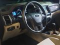 Selling Ford Everest 2016 Automatic Diesel in Quezon City-2