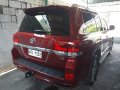 Selling Red Toyota Land Cruiser 2017 Automatic Diesel in Manila-3
