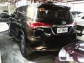 Sell Black 2016 Toyota Fortuner at 6000 km-2