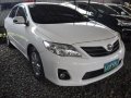 Sell White 2014 Toyota Corolla Altis at 48000 km-5