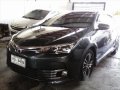 Selling Grey Toyota Corolla Altis 2017 in Manila-5
