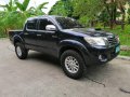 Sell Black 2013 Toyota Hilux at 10000 km in Cebu City-8
