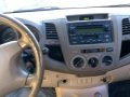 Toyota Hilux 2005 Automatic Diesel for sale in Parañaque-1