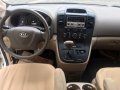2nd Hand Kia Carnival 2012 Automatic Diesel for sale in Quezon City-3
