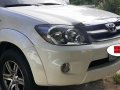 White Toyota Fortuner 2008 at 70000 km for sale-1