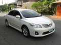 Selling Pearl White Toyota Corolla Altis 2014 Automatic Gasoline in Quezon City-0