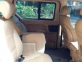 Selling Hyundai Grand Starex 2013 Automatic Diesel at 47000 km in Quezon City-3
