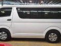 Sell 2016 Toyota Hiace Diesel Manual at 27000 km in Quezon City -3