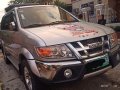 Selling Isuzu Sportivo 2011 Automatic Diesel in Bacoor-9