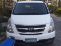 Selling 2nd Hand Hyundai Grand Starex 2011 in Las Piñas-2