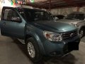 Selling Ford Everest 2015 Automatic Diesel in Quezon City-1