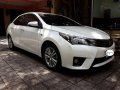Pearl White Toyota Corolla Altis 2016 Automatic Gasoline for sale in San Juan-8