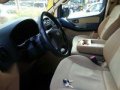 Selling 2nd Hand Hyundai Grand Starex 2012 Automatic Diesel at 163925 km in Makati-1