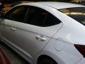 Selling White Hyundai Elantra 2016 at 14000 km in Makati-2