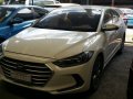 Selling White Hyundai Elantra 2016 at 14000 km in Makati-2