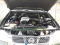 Green Nissan Frontier 2004 at 100000 km for sale -5