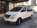 Selling Used Hyundai Grand Starex 2009 Manual Diesel -0