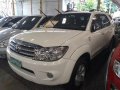 Selling White Toyota Fortuner 2011 at 72342 km in Quezon City-2