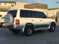 Sell White 2001 Mitsubishi Pajero at 101000 km -2