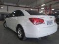 Selling White Chevrolet Cruze 2012 Automatic Gasoline at 30000 km-3