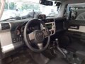 Sell White 2015 Toyota Fj Cruiser Automatic Gasoline at 58000 km in Makati-3