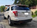 White Ford Explorer 2012 at 40000 km for sale-6