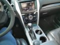 White Ford Explorer 2012 at 40000 km for sale-10
