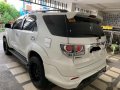 Selling Pearlwhite Toyota Fortuner 2015 in Manila-9