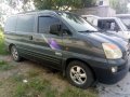 Selling Hyundai Starex 2006 Van Automatic Diesel in Cainta-9