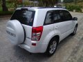 Selling White Suzuki Vitara 2006 in Manila-9