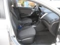 Selling Silver Hyundai Accent 2014 Hatchback Automatic Gasoline in Manila-8