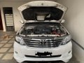 Selling Pearlwhite Toyota Fortuner 2015 in Manila-1