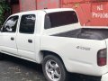 White Toyota Hilux 2001 Manual for sale in Las Pinas -5