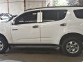 Sell White 2015 Chevrolet Trailblazer at 39000 km -1