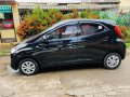 Black 2018 Hyundai Eon Hatchback at 9000 km for sale -2