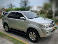 Selling Used Toyota Fortuner 2009 Automatic Diesel in Cebu City -5