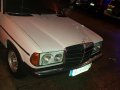 1982 Mercedes-Benz 260 Manual Gasoline for sale-9