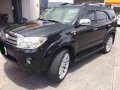 2010 Toyota Fortuner for sale in Manila-4
