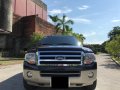 2010 Ford Expedition at 14000 km for sale in Quezon City -8