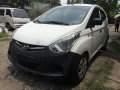 Selling White Hyundai Eon 2016 Hatchback in Lucena -3