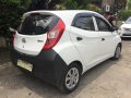 Selling White Hyundai Eon 2016 Hatchback in Lucena -4