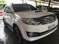 White Toyota Fortuner 2013 for sale in Quezon City-0