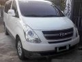 Selling White Hyundai Grand Starex 2010 Automatic Diesel -8