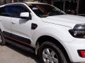 White Ford Everest 2017 at 29000 km for sale in Quezon City -0
