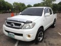 Selling Toyota Hilux 2011 Manual Diesel in Quezon -5